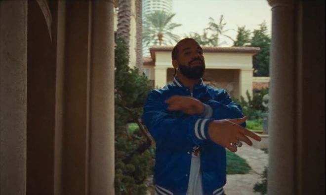 一台黄金PSP掌机现身Drake的MV，价值2万美元
