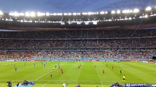 欧足联官方确认：本赛季欧冠决赛场地更改为法兰西大球场