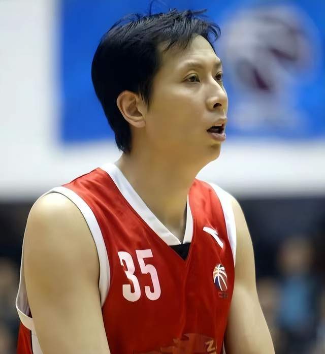 中国篮球未来的大前锋排名：谁将成为中国继姚明之后的巨星？