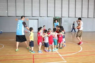 如何通过投篮训练方法教授三岁儿童篮球技巧