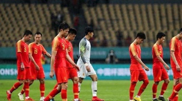 CCTV5拒绝直播！中国足球队以7-0战胜泰国，韦世豪表现出色，但宋凯缺席
