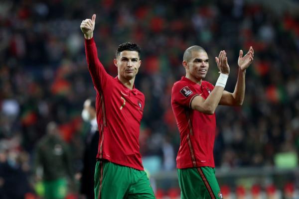C罗再度领衔葡萄牙队征战国际赛场