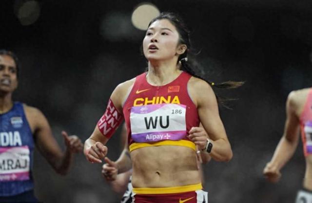 赛！吴艳妮努力进取，仍需提升实力难进奥运决赛