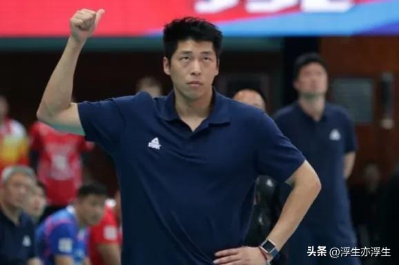 外援得分狂热，上海男排以3-0击败浙江，拦网问题仍需解决