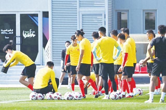 中国男足今晚出征亚洲杯，扬科维奇：我们和对手都有充分了解