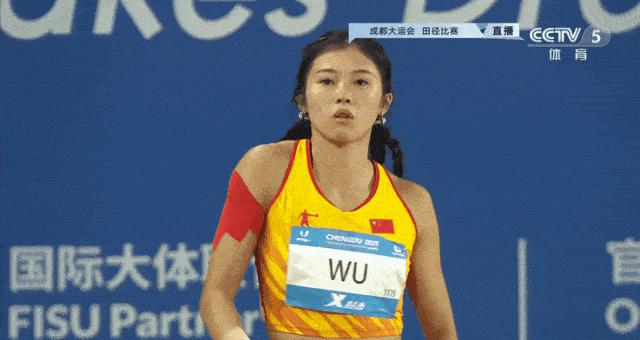 吴艳妮跑拔线第一引网友争议，赛后回应让人气愤