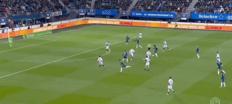 荷甲半场：蒂尔、蒂尔曼连续进球 埃因霍温客场暂5-0领先哈伦芬
