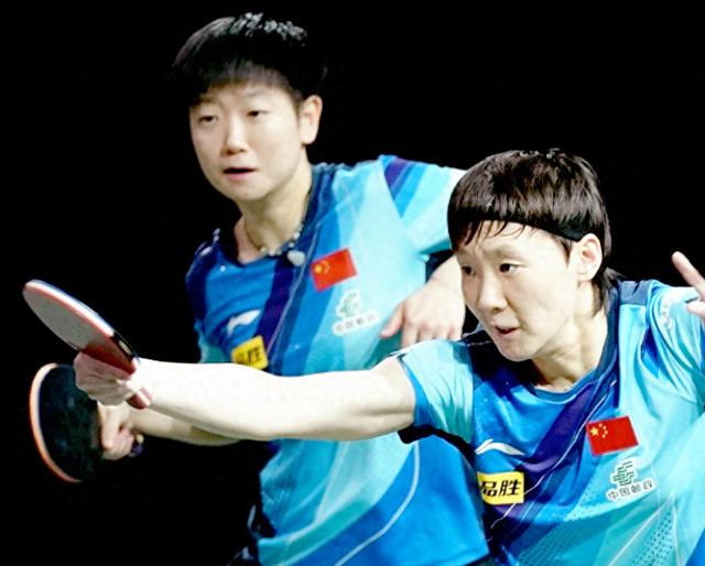 乒乓球总决赛：孙颖莎、王曼昱3-1夺得女双冠军，日本队遭受惨败
