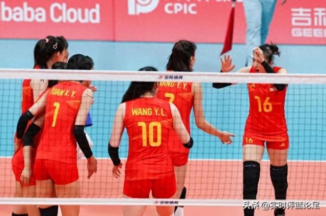 中国女排在世界女排联赛开门红中以3-0击败韩国女排，尽管朱婷缺阵