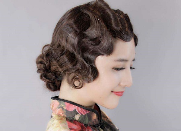 旗袍发型梳法图片